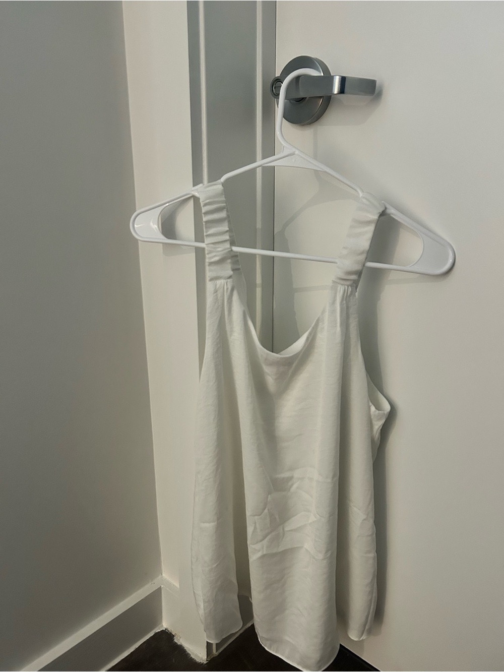 VINCE CAMUTO │ Ruffle Strap Rumple Tank - Picture 4 of 5